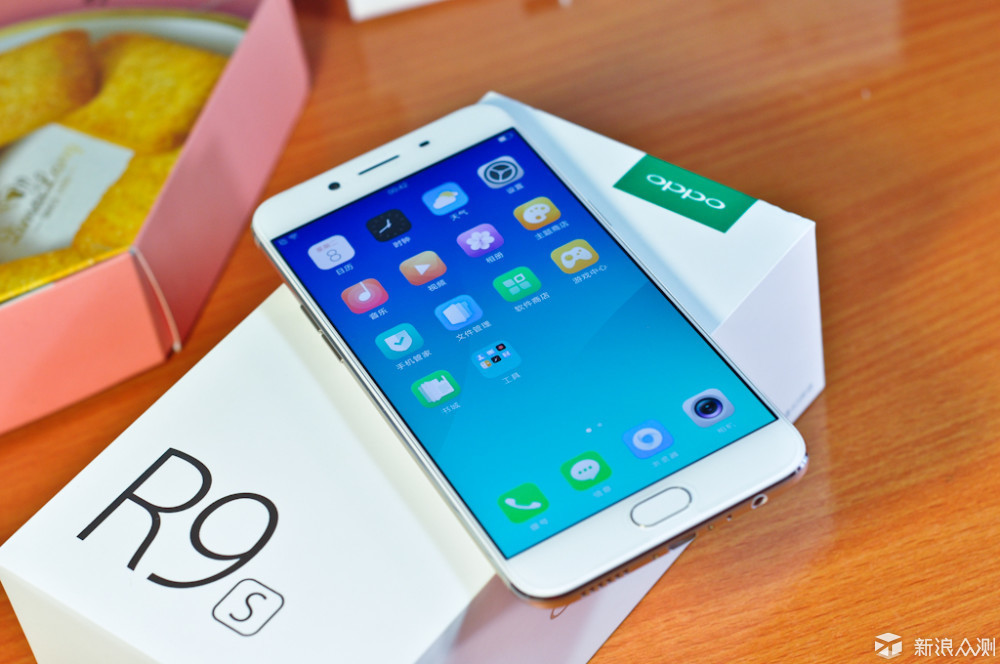 OPPO R9s最新款，技術(shù)與美學(xué)的巔峰融合